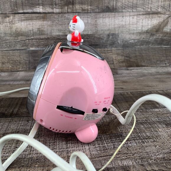 Hello Kitty Clock Pink AM/FM Projection Radio - Picture 4 of 11